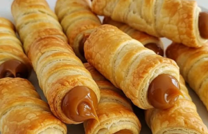 Caramel Straw with Pastel Noodles