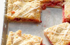 Raspberry-Rhubarb Slab Pie