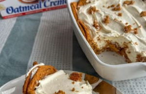 Oatmeal Creme Pie Cheesecake