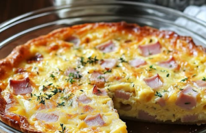 Crustless Ham and Swiss Quiche: A Simple Breakfast Favorite