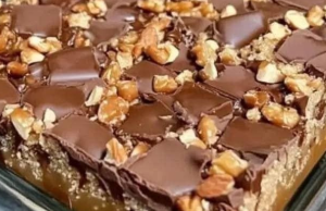 Caramel Chocolate Crunch Bars