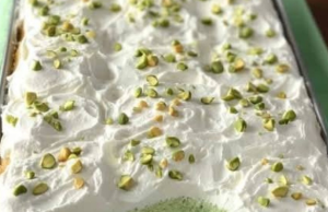 Pineapple Paradise Cake