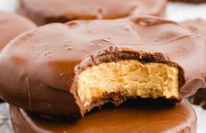 Peanut Butter Reese Easter Eggs
