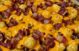 Cheesy Bacon Cheeseburger Tater Tot Casserole