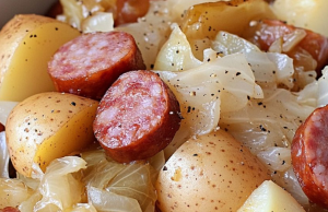 Slow Cooker Cabbage, Potatoes, and Smoked Sausage