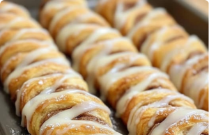Heavenly Cinnamon Roll Breadtwists