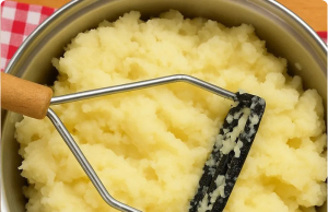 What’s the Ingredient That Will Transform Your Mashed Potatoes?
