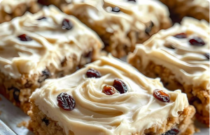 Oatmeal Raisin Cookie Bars Recipe