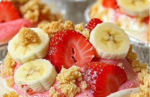Strawberry Cheesecake Banana Pudding