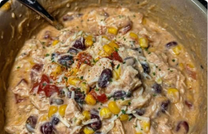 Crockpot Cream Cheese Chicken Chili