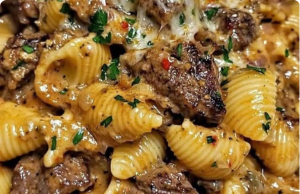 Creamy Paprika Steak Shells