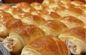Flaky Sausage & Cheese Crescent Rolls: The Ultimate Easy Comfort Food