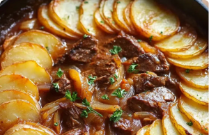 Beef Stew with Potato Topping – A Hearty, One-Skillet Comfort Classic