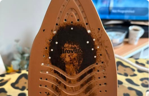 Clean a Burnt Iron Soleplate with Paracetamol — A Surprising but Effective Trick