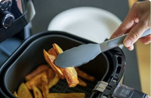 Experts Caution Against Using Air Fryers Instead of Ovens — Here’s Why