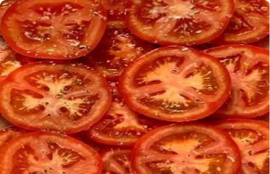 Eating Tomatoes: A Powerful Ally for Your Health and Your Kitchen