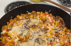 One-Skillet Stuffed Pepper Casserole: No Fuss, All Flavor