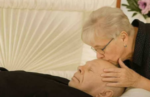 “I Kissed My Mother’s Lips Goodbye—Then Got Sick”: The Unspoken Danger of Kissing the Dead (What No One Tells You)