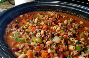Olive Garden-Style Pasta Fagioli Soup: The 30-Minute Copycat That Tastes Better Than the Original