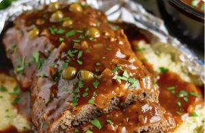 Crock Pot Mississippi Meatloaf: The 6-Hour Hands-Off Miracle That Actually Holds Together (No Crumbling, No Stress)