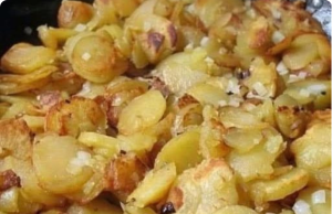 Crispy Smashed Potatoes & Caramelized Onions: The 25-Minute Weeknight Savior That Tastes Like a Diner Classic (No Soggy Bites!)