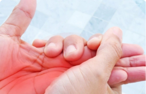 Do You Wake Up With Numb or Tingling Hands? Here’s What Your Body Is Trying to Tell You