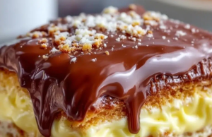 No-Bake Chocolate Éclair Cake