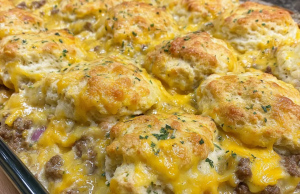 Cheddar Bay Hamburger Casserole