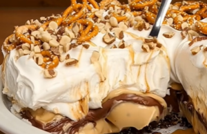 No-Bake Peanut Butter Pretzel Pie