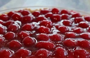 No-Bake Cherry Cheesecake Dessert