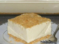 The FAMOUS Woolworth Ice-Box Cheesecake